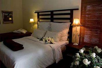 A White Rose Guest House Bloemfontein Buitenkant foto